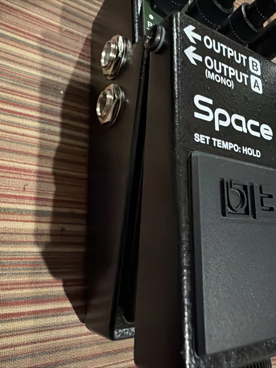 Boss RE-2 Space Echo Pedal - Black
