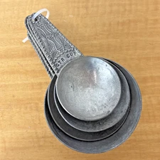 Crosby Taylor Bamboo Pattern Set of 4 Measuring Cups Pewter