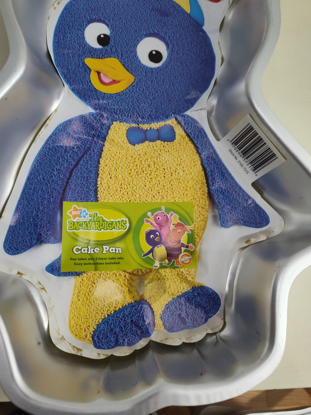 Wilton Cake Pans Lot of 3  Pocahontas, The Backyardigans, Lil Pirate