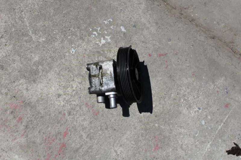 2002 VOLVO V40 POWER STEERING PUMP 8683378 (CHIPPED PULLEY) - Image 3 of 4