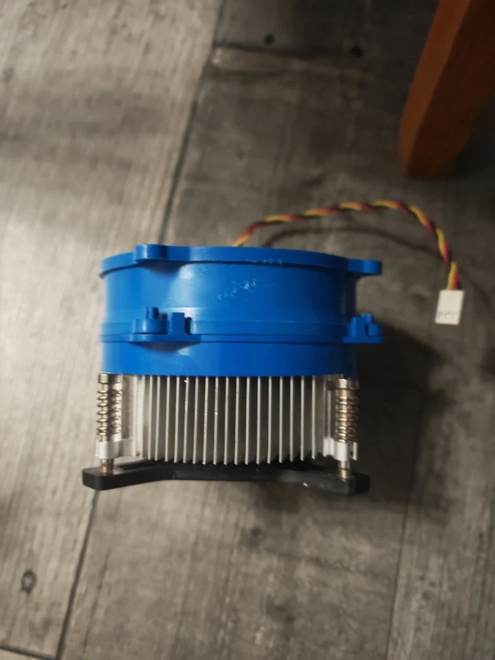 Cpu Cooler with FOXCONN Fan 3 Pin - Image 3 of 3