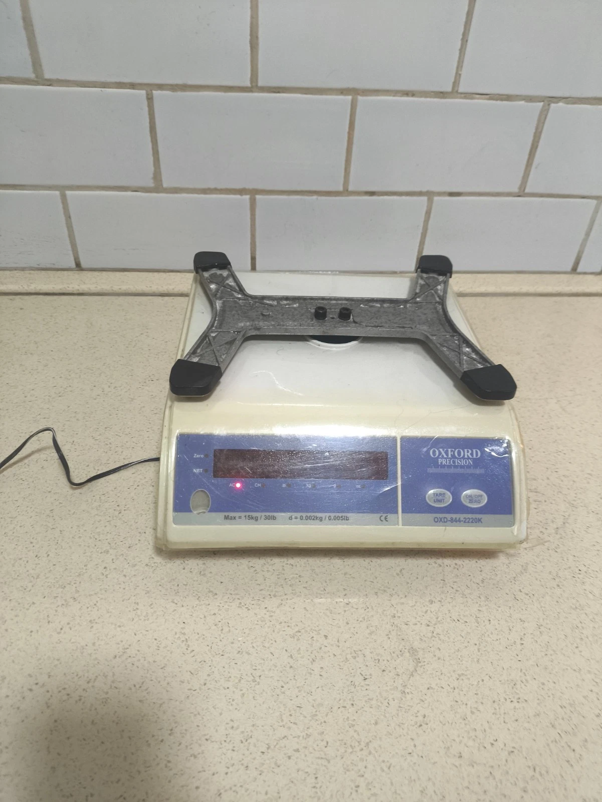 Oxford Precision digital weighing scale, model GXD-844-2228K RRP £167