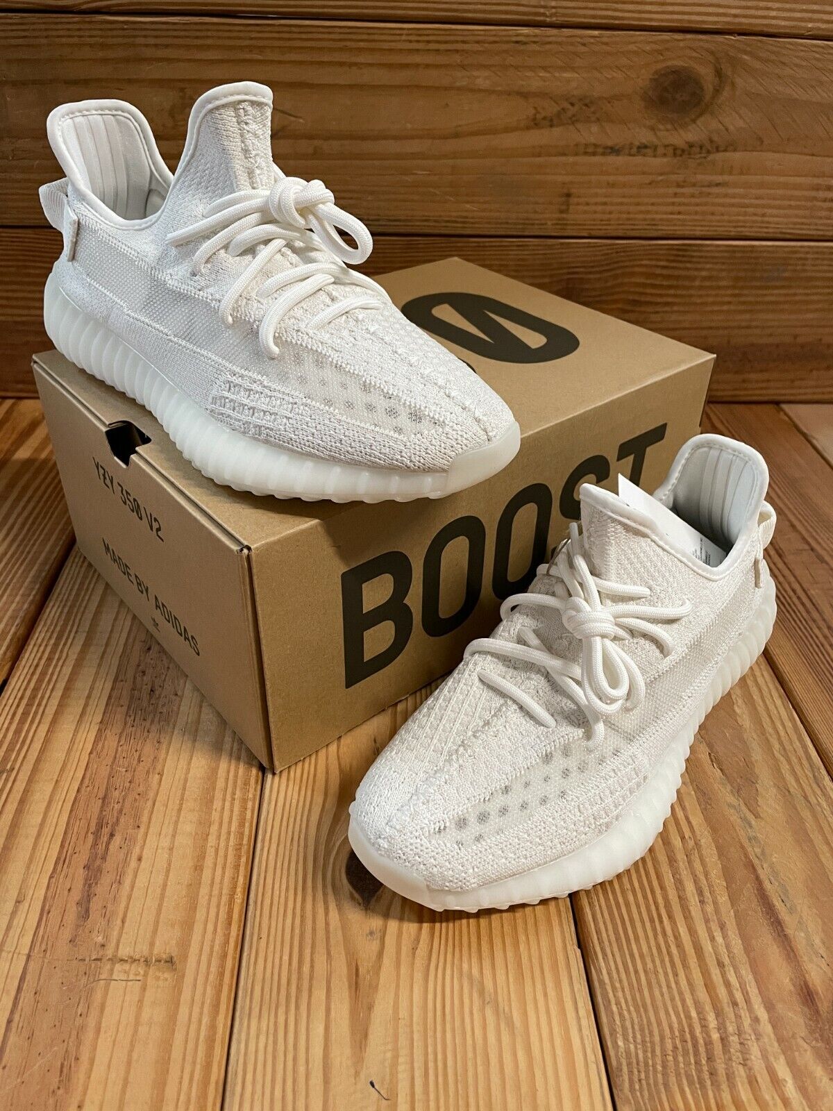 adidas YEEZY Boost 350 V2 \