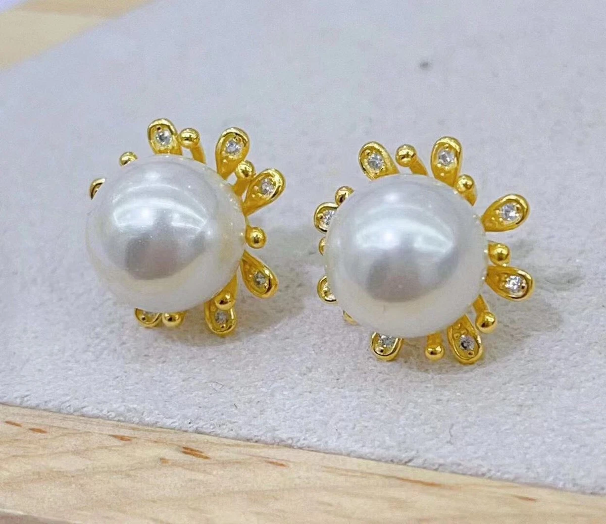 11mm pearl 2024 stud earrings