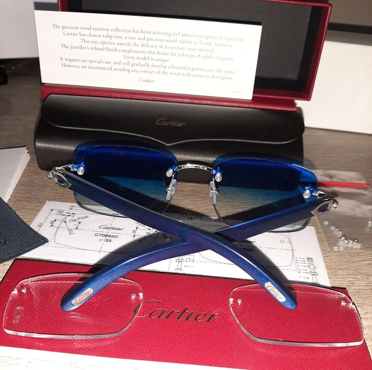 Blue cartier sales glasses