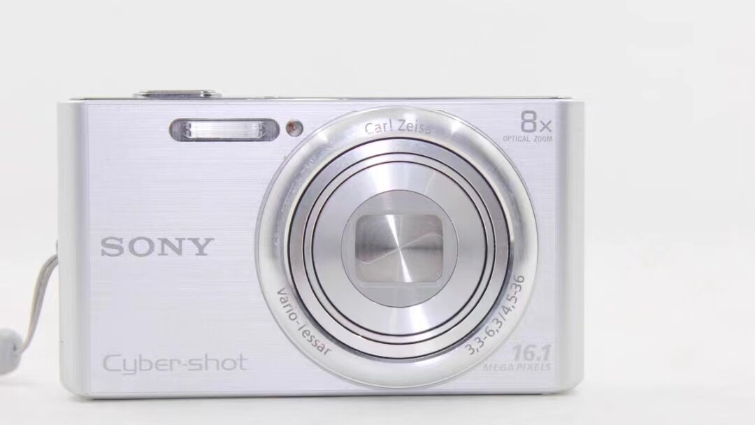 【美品】SONY Cyber-shot DSC-W730 シルバー SONY Cyber-shot DSC-W730 16.1MP CCD Vintage Digital Camera