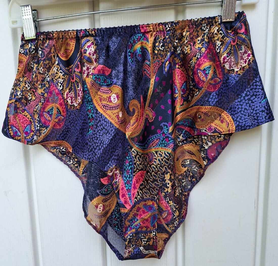 Vintage Lucie Ann II Flutter Panty Camisole Set S… - image 4