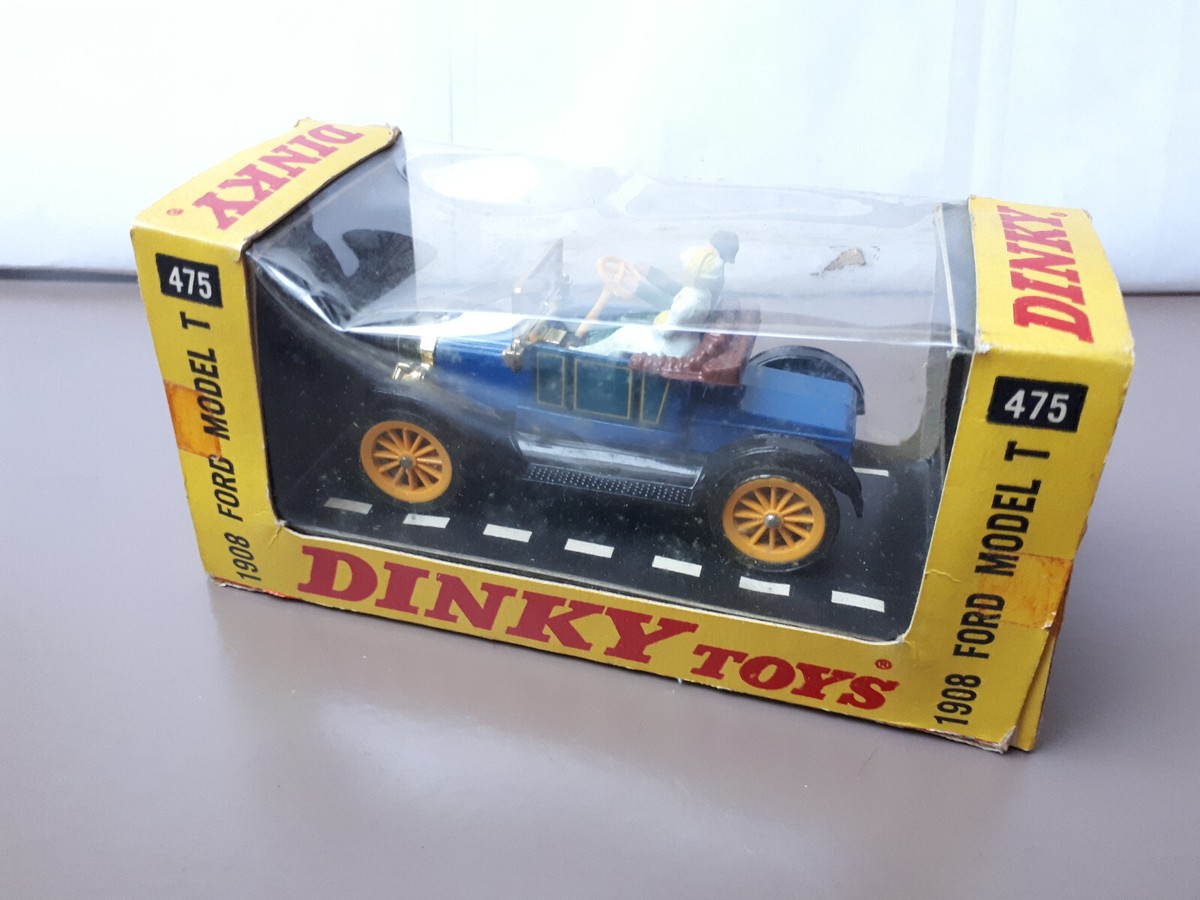 PA Dinky Toys 475 GB Ford modele T 1908 avec 2 personnages 1/43 BE