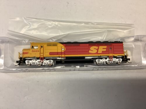 Athearn #15385 N scale “Santa Fe” EMD FP45 diesel with DCC and Sound Rd.#5998