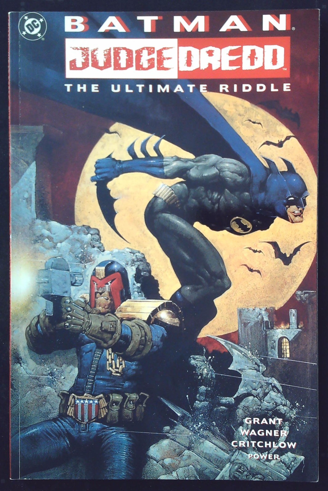BATMAN/JUDGE DREDD: THE ULTIMATE RIDDLE Graphic Novel