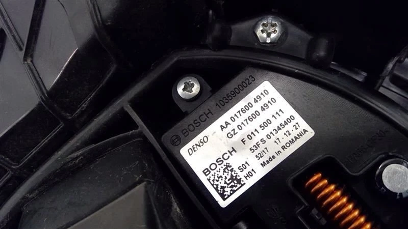 2019-2021 JEEP CHEROKEE FRONT CLIMATE AC HEATER CORE HOUSING BOX 68267044AB - Image 3 of 4