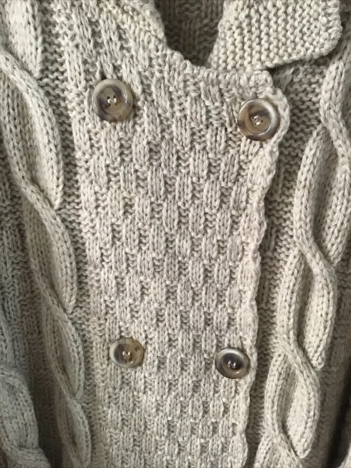 VINTAGE MADE IN IRELAND CABLE KNIT DOUBLE BREASTED. SLOUCHY SZ L CARDIGAN - Image 3 of 4