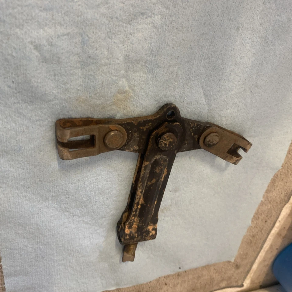 1972 - 89 Mercedes Benz R107 380SL 450SL 560SL Parking Brake Cable Mount Bracket - Image 3 of 4