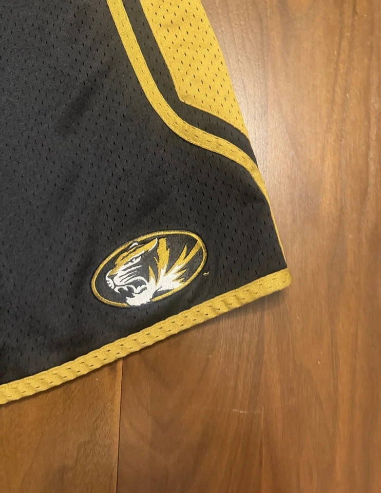 Pantalones Cortos de Baloncesto Nike Auténticos Etiquetados Missouri Tigers Foto 2 de 4