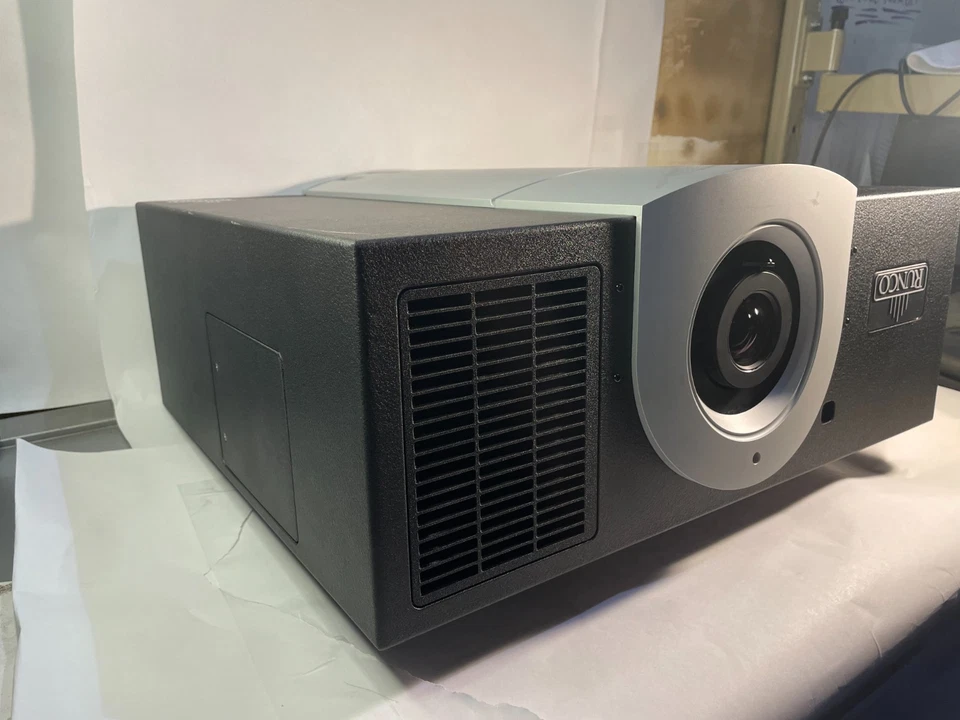 Proyector Runco Reflection RS-1100 PARA REPUESTOS (VER DETALLES) *SE Foto 3 de 4