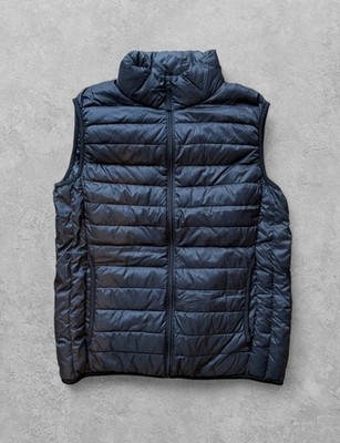 Uniqlo schwarze ultraleichte Daunenweste Herren kleine leichte Bodywarmer Weste