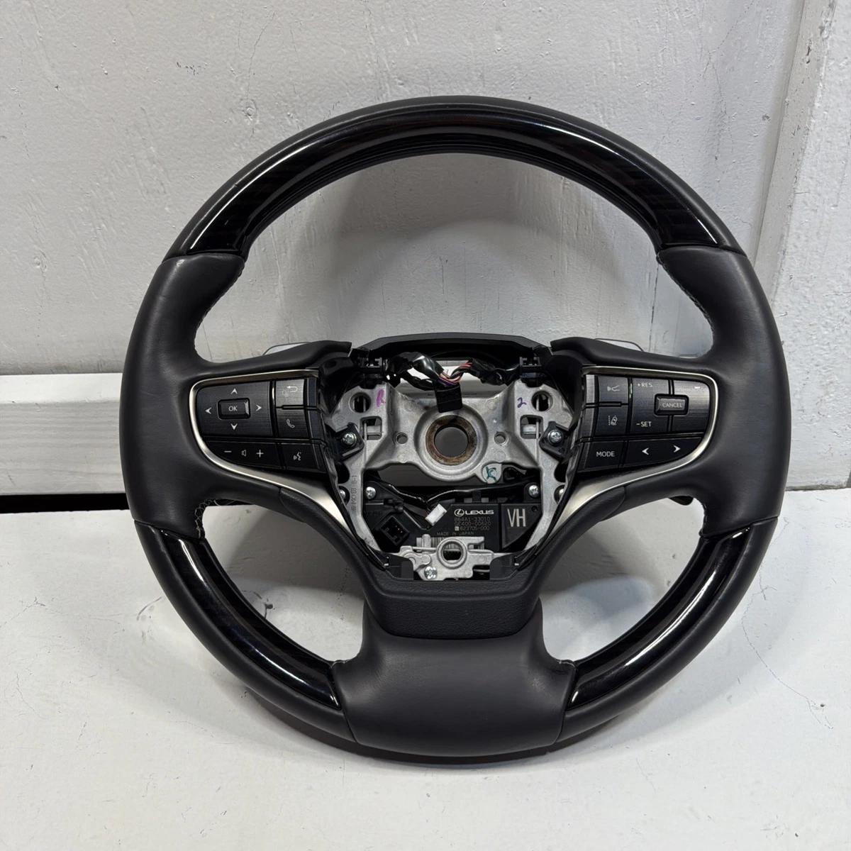 Genuine OEM Steering Wheels & Horns for Lexus ES300h Buttons for