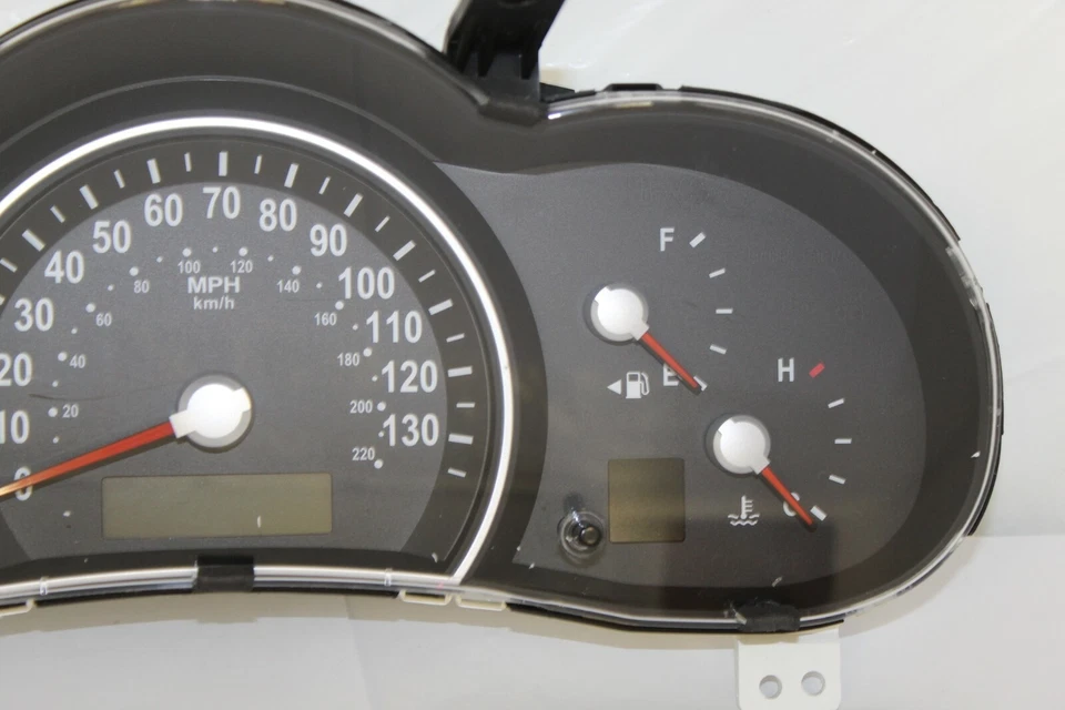 Cuadro de instrumentos velocímetro panel de instrumentos 08 - 2011 Kia Sedona 94.694 millas Foto 3 de 4