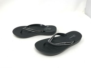 skechers bungalow poolside