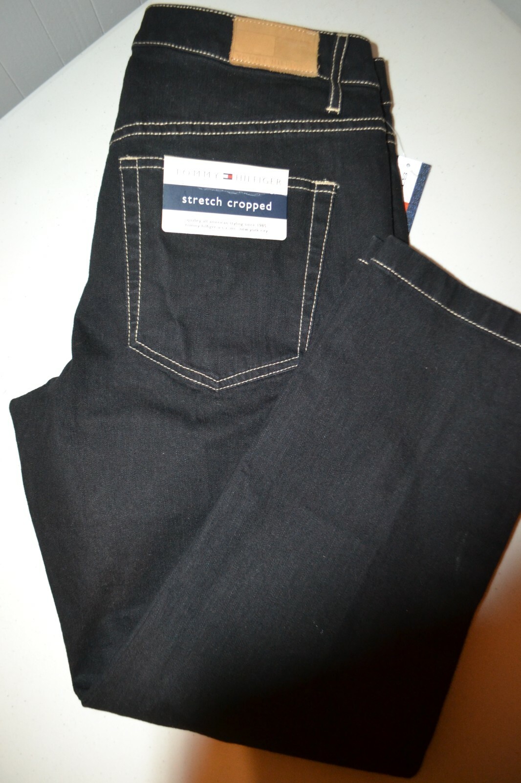 NWT Tommy Hilfiger Women's Stretch Cropped Black Denim Jeans Sz 6