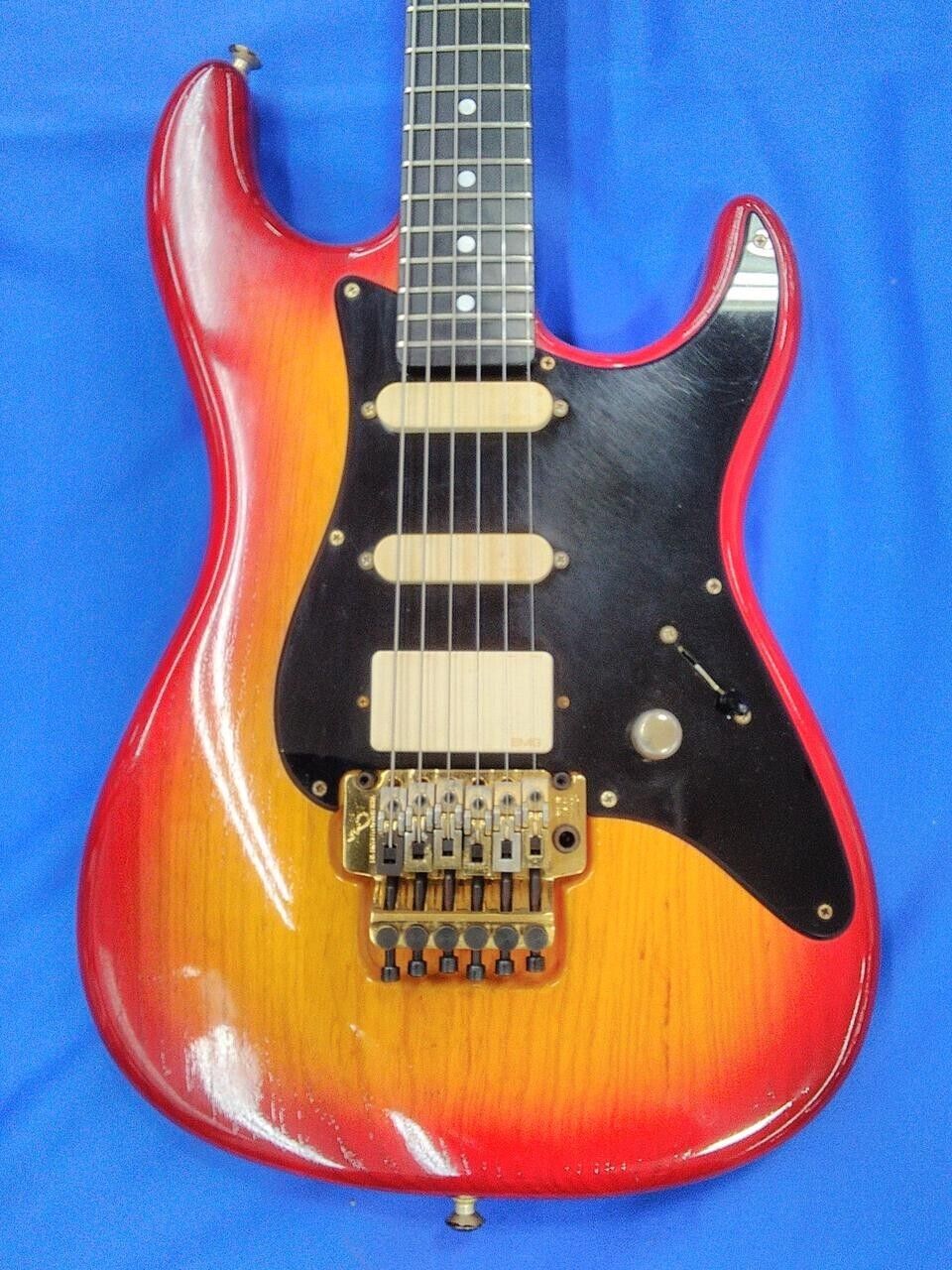 Valley Arts Custom Pro Steve Lukather Signature Cherry Sunburst USA 1992 Guitar