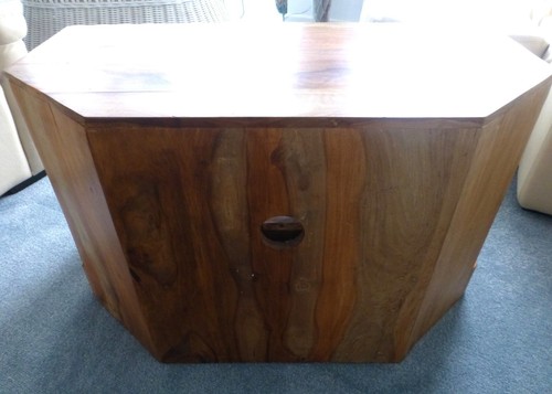 TV Stand unit - decorative & stylish wooden cabinet - Picture 7 of 7