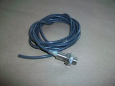 Omron Proximity Sensor E2E-X2E1   12-24VDC