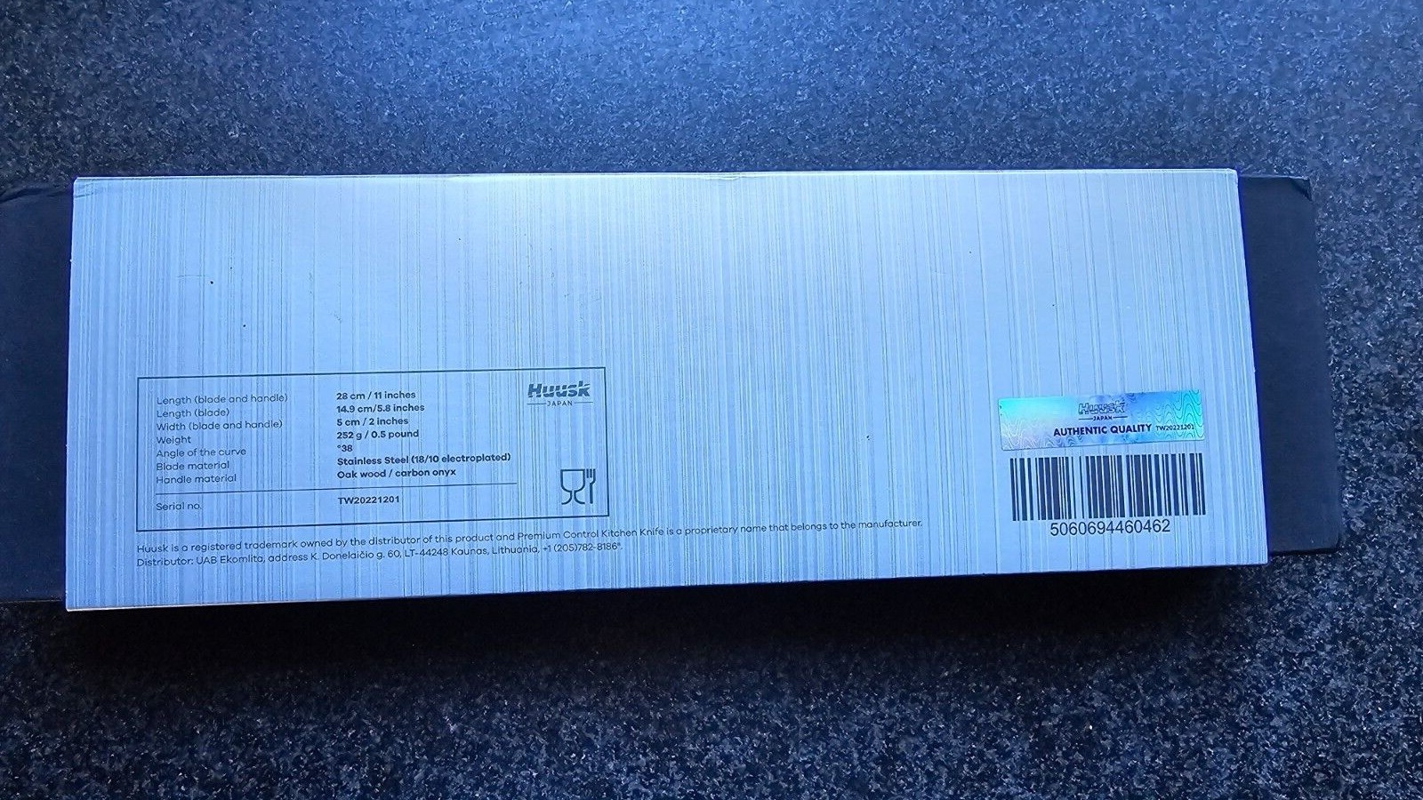 Huusk Japanese Kitchen Knife Premium grade materials Perfectly