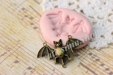 stampi gomma siliconica forma di pipistrello 28x48mm fimo cernit formine
