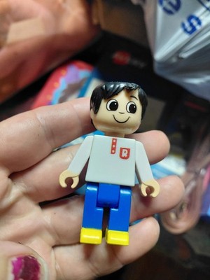 Ryan's World 2.5-inch mini figure featuring Ryan in a white shirt.