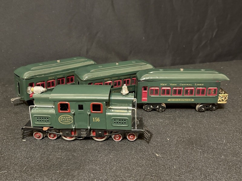 Lionel 156 Engine & Cars O Gauge Prewar