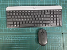 Logitech K470 Keyboard M340 Wireless Mouse Set PC Mac Slim Full Size Numeric Com