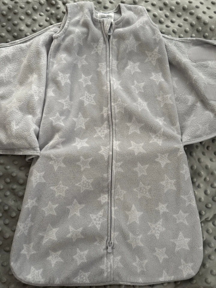 Two Gray Halo  SleepSack Swaddle With Stars Size Small 3-6 Months - Image 3 of 4