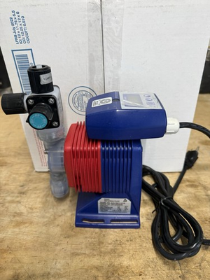 #ad Iwaki Metering Pump EZC16D1 VCM water treatment chemical feed pump $150.00