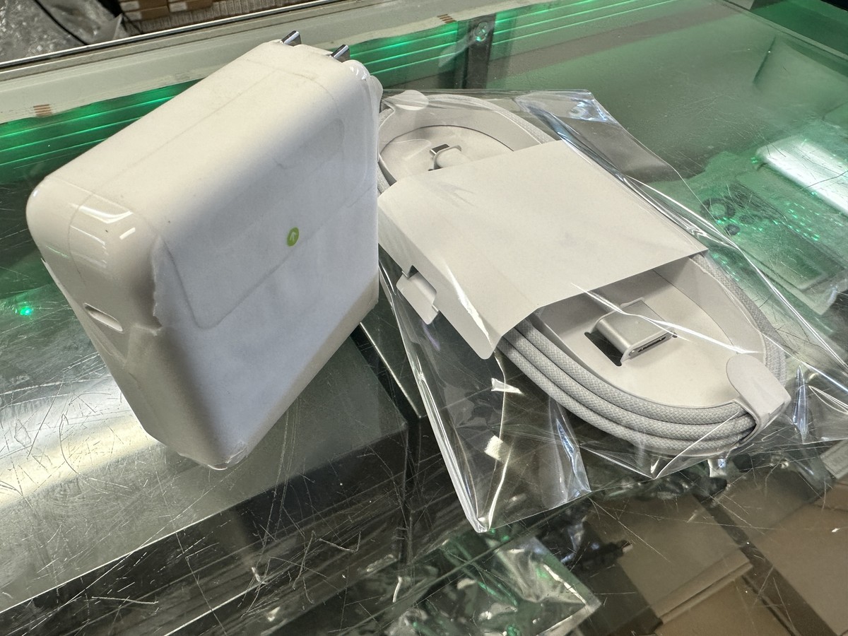 Genuine Apple 67W USB-C Power Adapter + MagSafe 3 Cable A2518