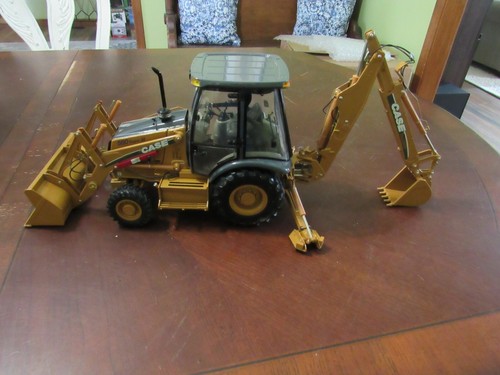 ERTL 1/16 SCALE PRECISION CONSTRUCTION #1 CASE 580 SUPER M - MIB - Picture 9 of 12