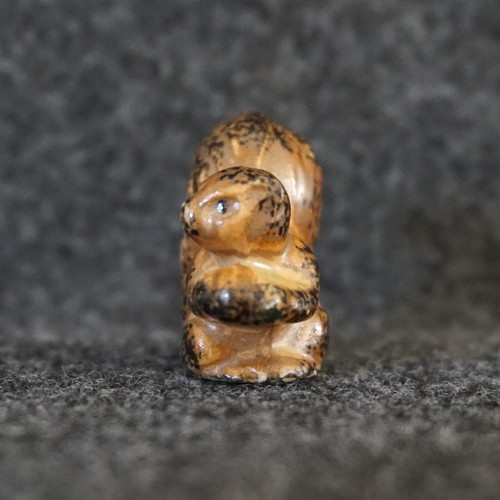 Miniature Ceramic Squirrel Figurine Animal Brown 1-1/4 Inch Tall Vintage *READ - Picture 3 of 14