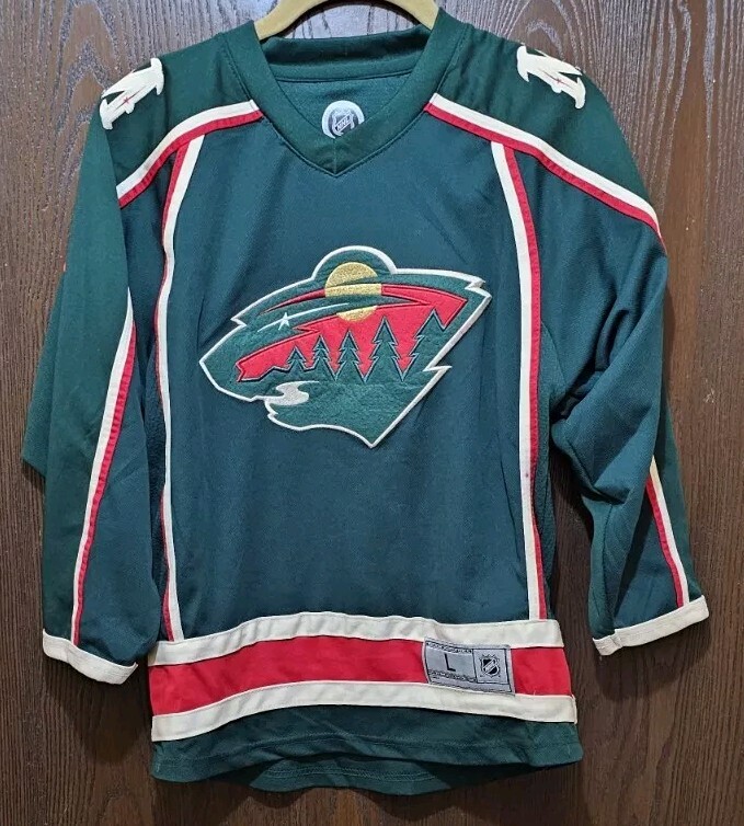 Vintage Green Devan Dubnyk #40 Minnesota Wild Hockey Jersey Youth Large 12-14