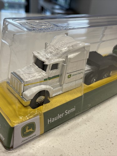 John Deere Hauler White Semi with Tractor Diecast Model 37382 Tomy Collectible - Picture 2 of 5