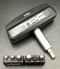 The Pro's Closet by PrestaCycle TorqKey 5nm Preset Torque Wrench with 7 Bits