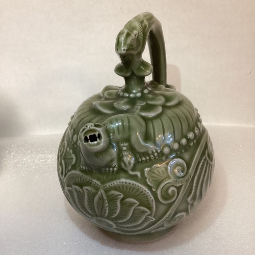 Vintage Chinese Northern Song Yaozhou Celadon Reverse Flow Incised Ewer Teapot - 第 9/9 張圖片