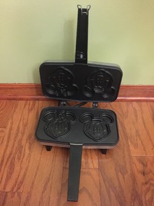 VITANTONIO-MICKEY-amp-MINNIE-MOUSE-SANDWICH-WAFFLE-MAKER-DISNEY-900W-MODEL-850