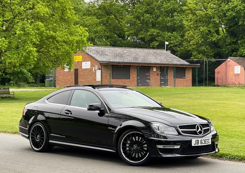 2014 14 MERCEDES-BENZ C CLASS 6.3 C63 AMG V8 MCT SpdS 2DR COUPE PETROL FMBSH - Picture 12 of 24