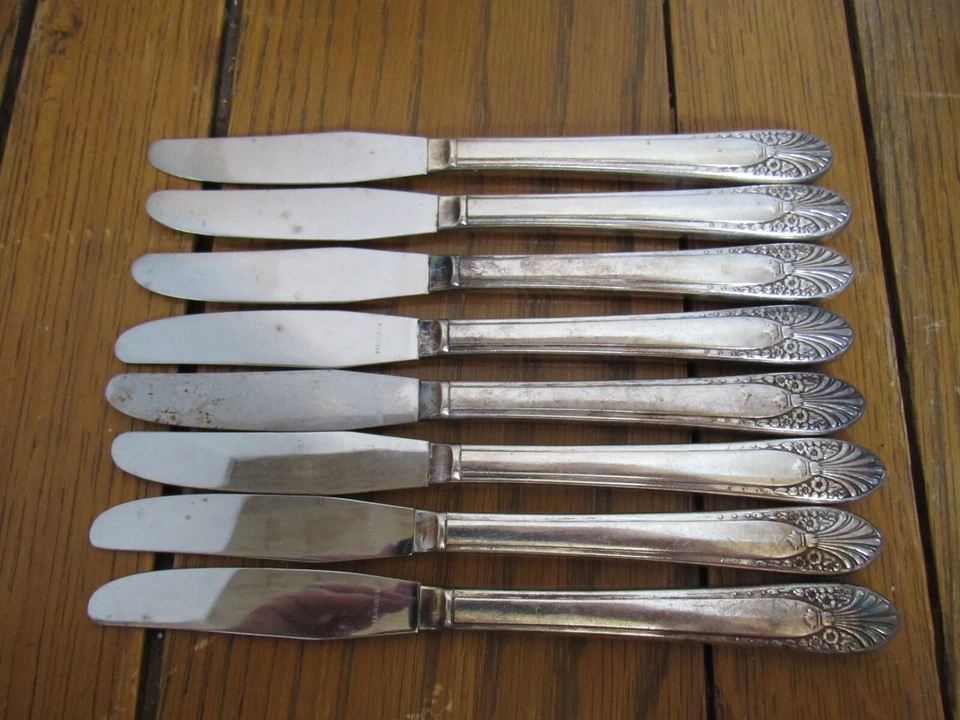 Rejilla de almuerzo Crown RADIANCE plateada vintage 8 cuchillos 1939 G35K Foto 3 de 3