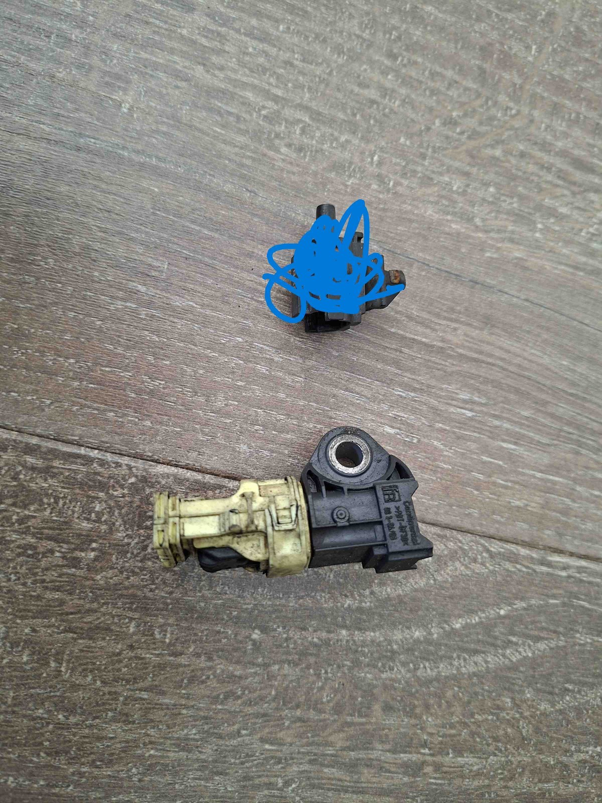 Foto 1 di 2