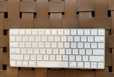 NEW APPLE MAGIC KEYBOARD A1644 MLA22LL/A WIRELESS - no box