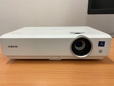Sony VPL-DX142 3200 Lumens HDMI Home Cinema Projector XGA Great Condition