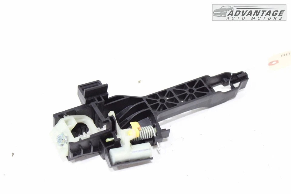 2021-2024 KIA K5 SEDÁN TRASERO DERECHO PUERTA PANEL MANIJA BASE SOPORTE OEM Foto 3 de 4