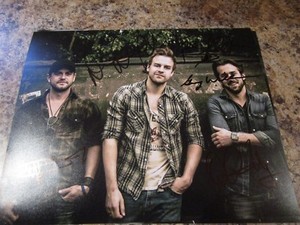 Dan Davidson Band Autographed 8 X 10 Matte Photo Tupelo Honey Barn