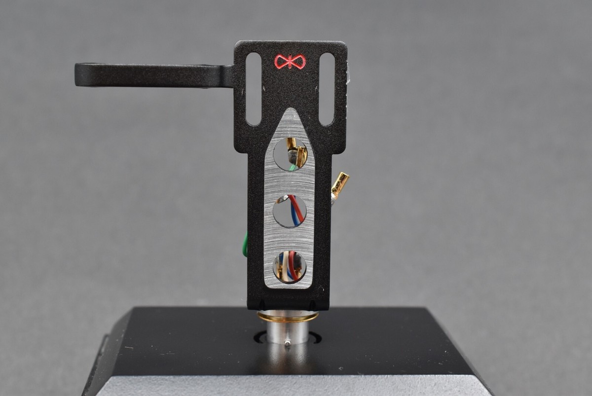 【サエク　SAEC】カートリッジ　ULS-3X SAEC サエク ヘッドシェル セラミック ULS-3X 二種類 2個 オーディオ